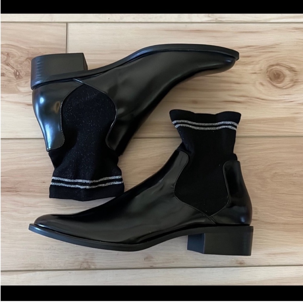Flat Sock Ankle Boots /size 41 / Zara /Black Low-Heel Ankle Boots. Sock-Style In